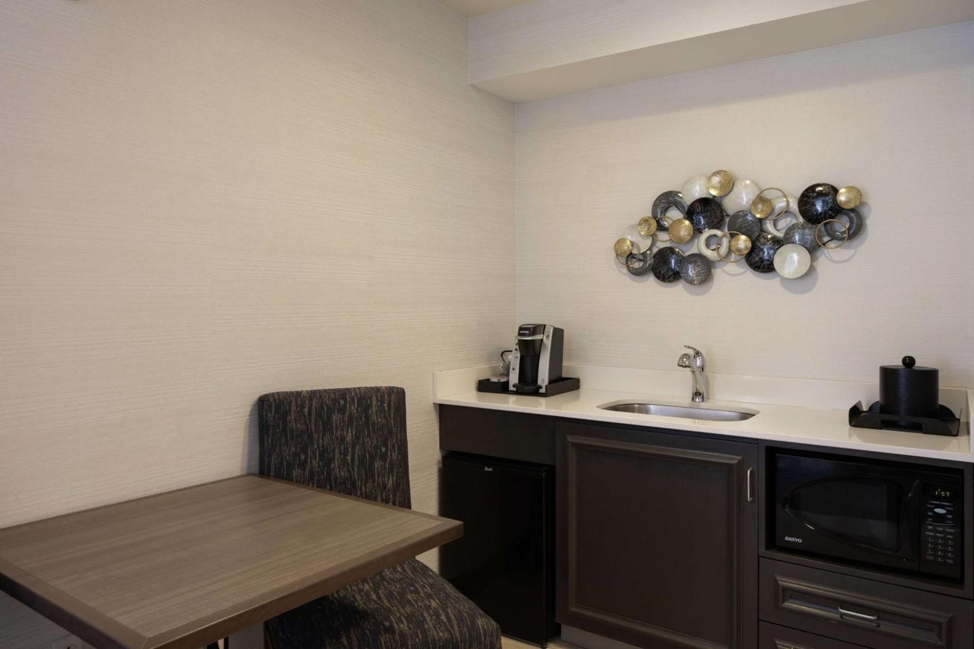 Hilton Garden Inn Freeport Downtown Ngoại thất bức ảnh
